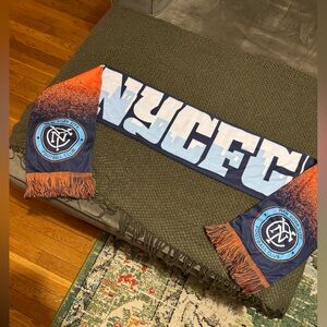 NYCFC 2022 city member scarf